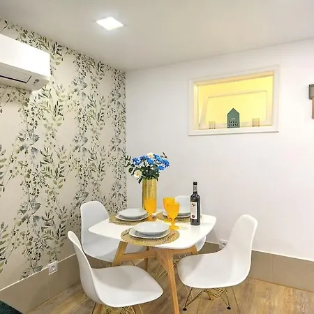 With Terrace In Historic Grace Building With Free Mobile Wifi * リスボン